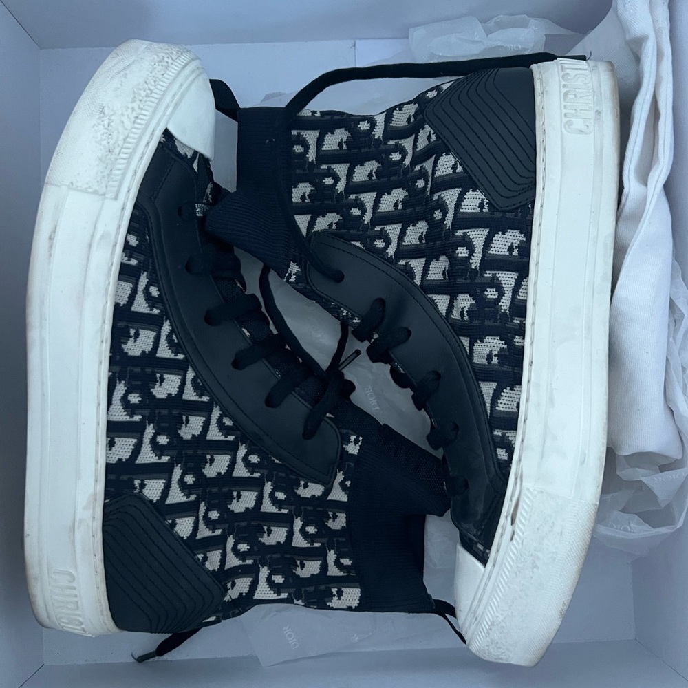 Authentic DIOR WALK N DIOR SNEAKERS